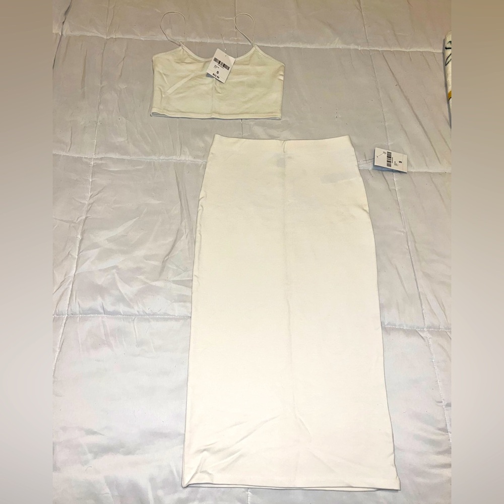 Forever 21 2 piece set cropped bralette and midi skirt